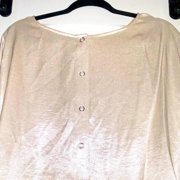 Crop Top (BUNDLE & SAVE 15% OFF) - Picture 2 of 3